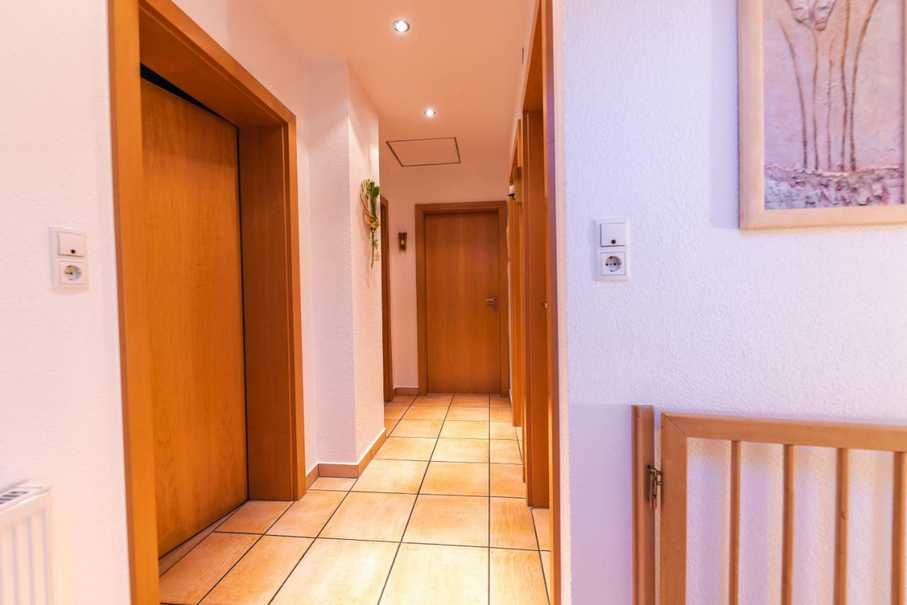Apartamento Haus Viktoria Längenfeld Exterior foto