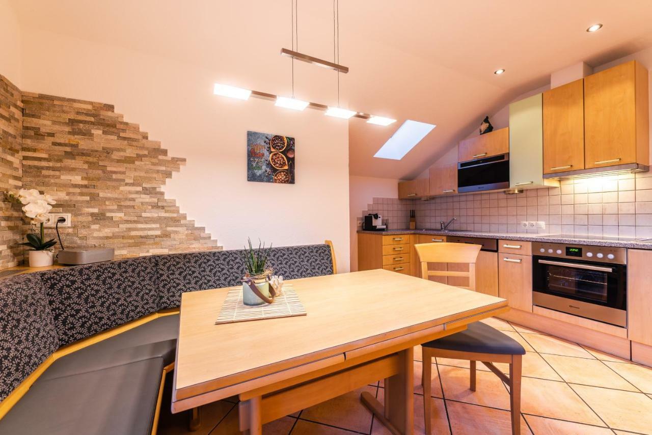 Apartamento Haus Viktoria Längenfeld Exterior foto